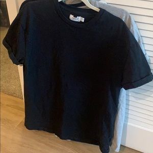 Men’s black basic tee